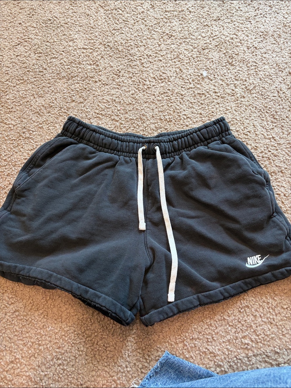B69 Nike Black Women's Md Athletic Drawstring Shorts